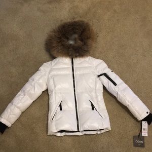 Kids white coat with fur hood